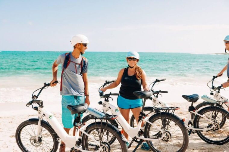 kailua-oahu-guided-e-bike-kayak-tour-to-mokulua-islands