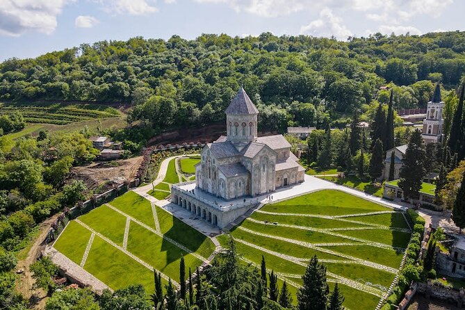 kakheti-bodbe-sighnaghi-and-telavi-group-tour