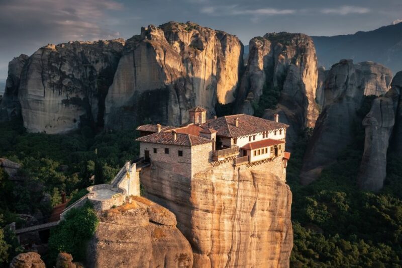 Kalabaka: Meteora Private Day Tour with a Local Guide - Visiting the Monasteries: Inside and Out