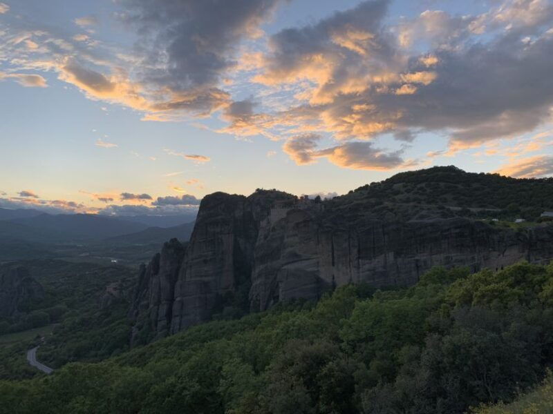 kalabaka-or-kastraki-meteora-sunset-tour