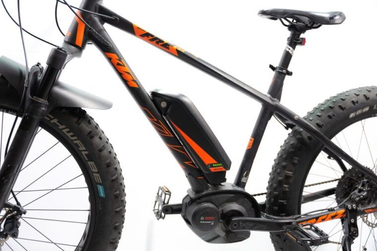 kalabaka-rent-an-electric-bike-to-explore-meteora