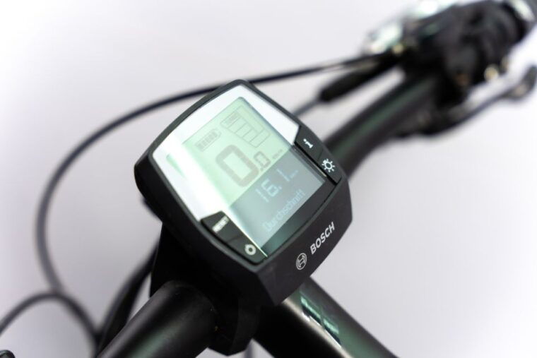 kalabaka-rent-an-electric-bike-to-explore-meteora