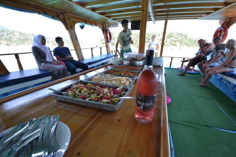 kalkan-kekova-sunken-city-boat-trip