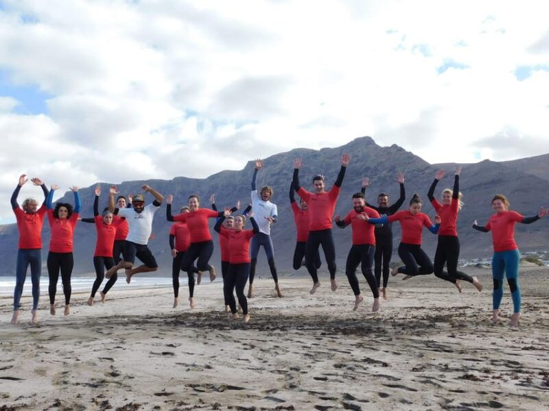 kalufa-surf-school-in-caleta-de-famara-lanzarote-2