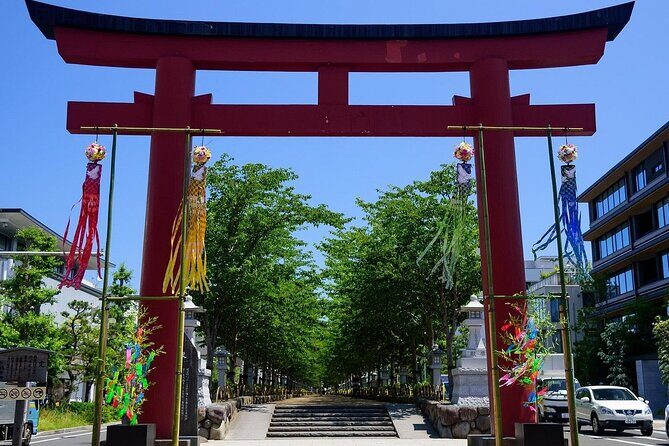 Kamakura and Enoshima Small Group Tour from Tokyo - Guide and Group Size: Real Experiences