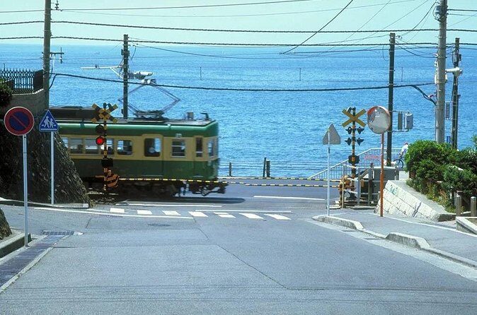 Kamakura/Enoshima/Yokohama Day Trip from Tokyo in Private Van - Frequently Asked Questions