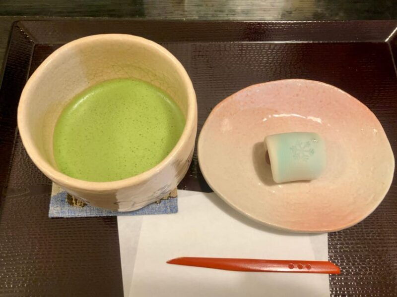 kamakura-half-day-walking-tour-japanese-sweets