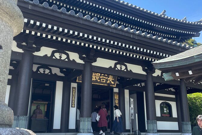 kamakura-largest-wooden-buddha-temples-cultural-experience