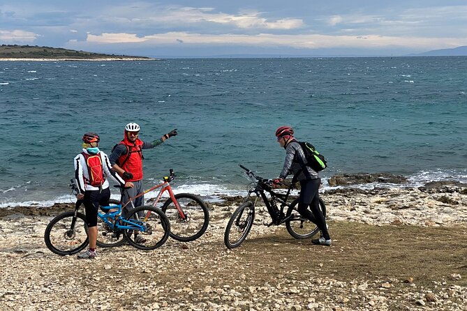 kamenjak-peninsula-bike-tour-and-optional-wine-tasting-from-pula