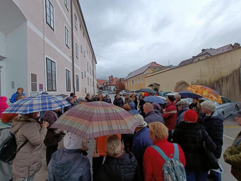 kamnik-guided-city-tour-with-drink