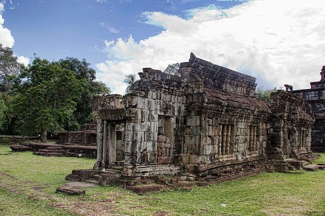 Kampong Phluk Floating Village and Roluos Group Tour - Pricing and Value