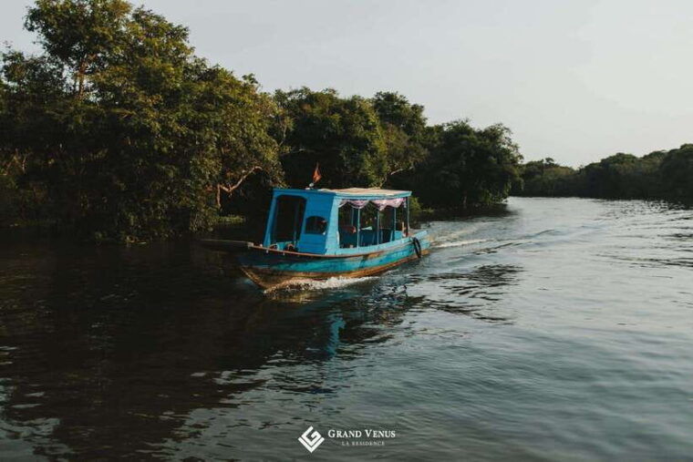 kampong-phluk-floating-village-tour-by-boat