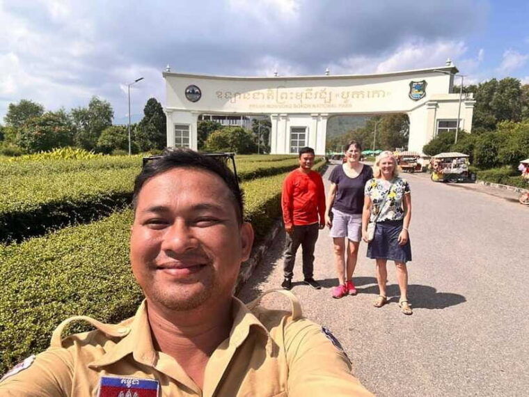 kampot-bokor-mountain-tour-with-le-bokor-palace