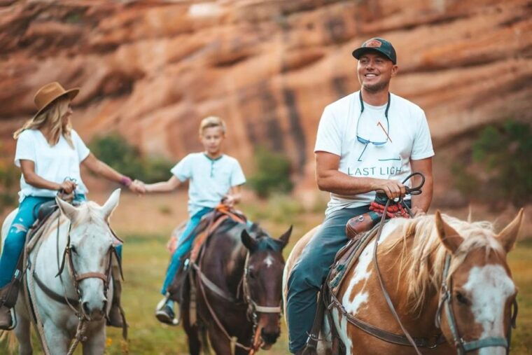 kanab-cave-lakes-canyon-horseback-riding-experience