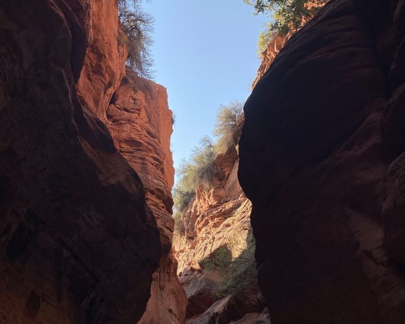 kanab-red-canyon-off-road-jeep-and-hiking-tour