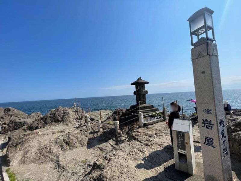 kanagawa-shopping-temple-visit-tour-in-enoshima-island