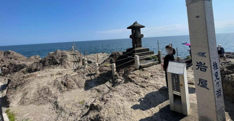 kanagawa-shopping-temple-visit-tour-in-enoshima-island