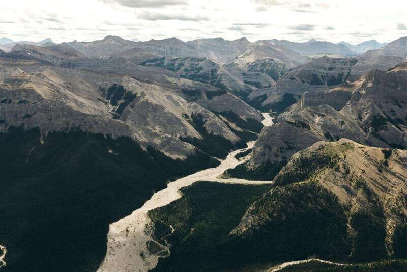 Kananaskis: 30-Minute Heli Tour of Minnewanka Lake and Banff - Practical Tips for Your Flight