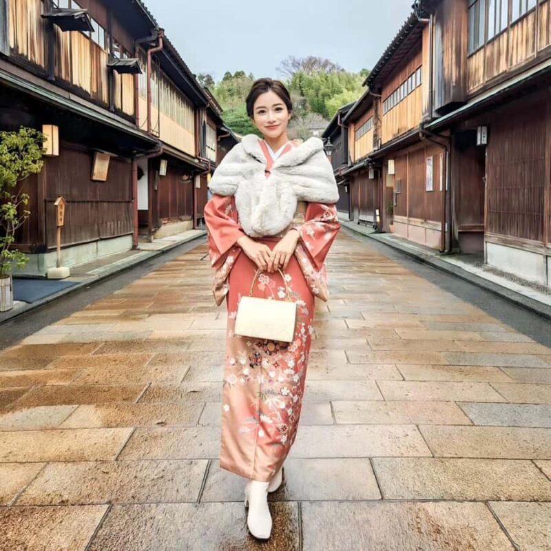 Kanazawa: 6-Hour Private Guided Tour & Kimono Experience - The Sum Up