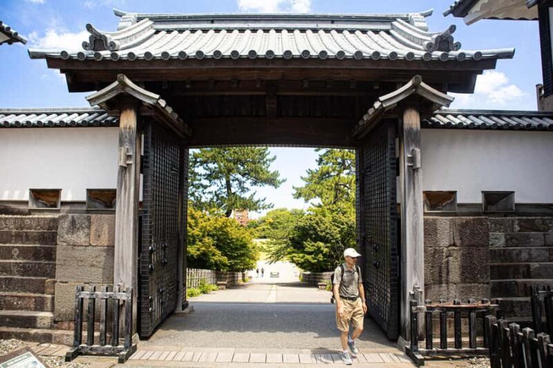 Kanazawa Castle Tour with Expert Guide - Introduction