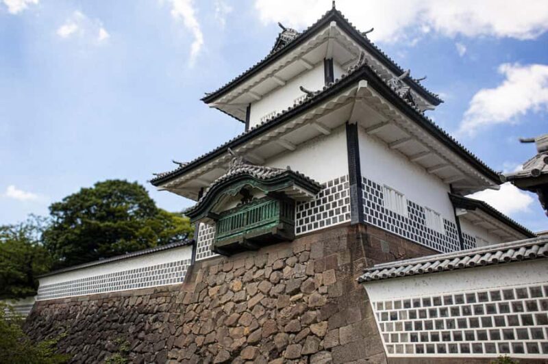 Kanazawa Castle Tour with Expert Guide - Practical Details and Value