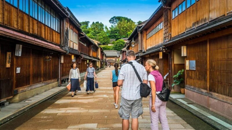 Kanazawa: City Highlights & Hidden Gems Private Walking Tour - Authenticity and Guide Experience