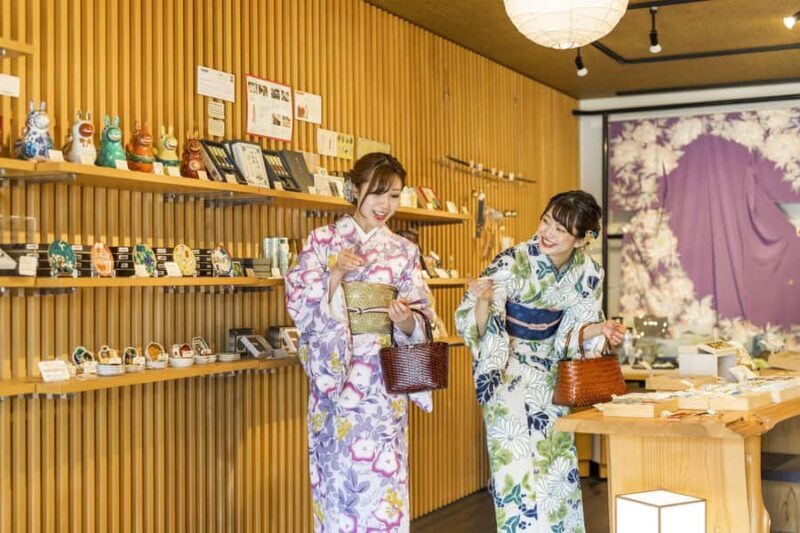 Kanazawa: Gold Leaf Craft Workshop in Higashi Chaya - Who Will Love This Experience?