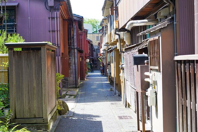 kanazawa-half-day-historical-walking-tour-2