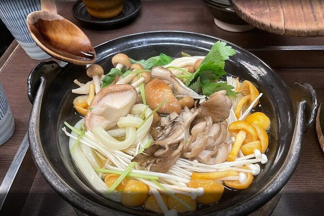 kanazawa-night-tour-with-local-meal-and-drinks
