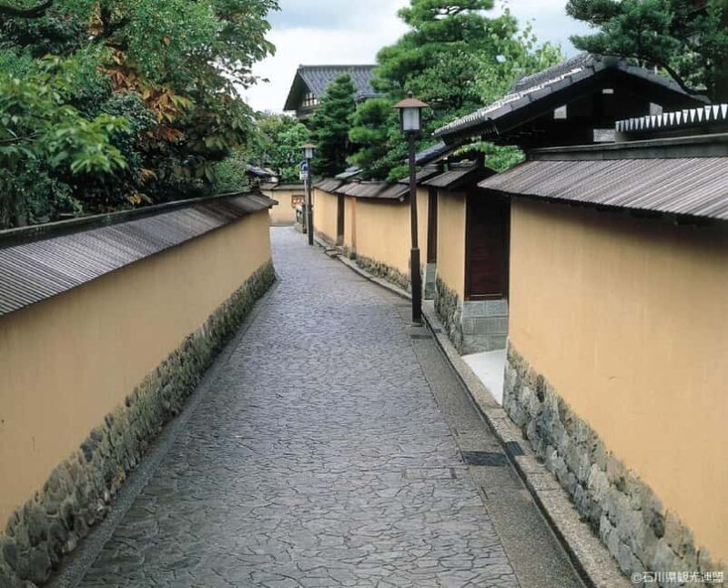 Kanazawa Ninja Temple Half Day E-bike tour - Practical Tips for Travelers