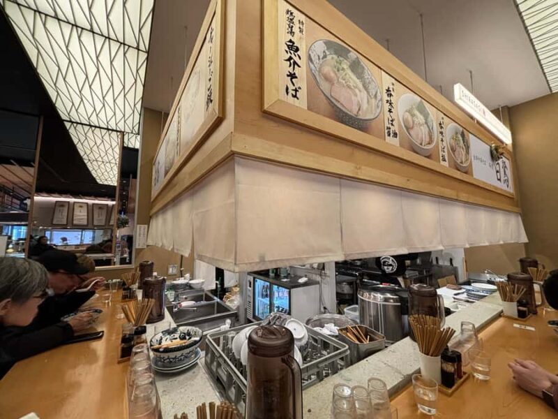 Kanazawa: Omicho Market Tour with Ramen Tasting - Key Points