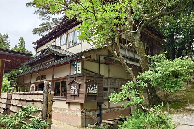 kanazawa-private-tour-with-guide-op-bullet-train-ticket