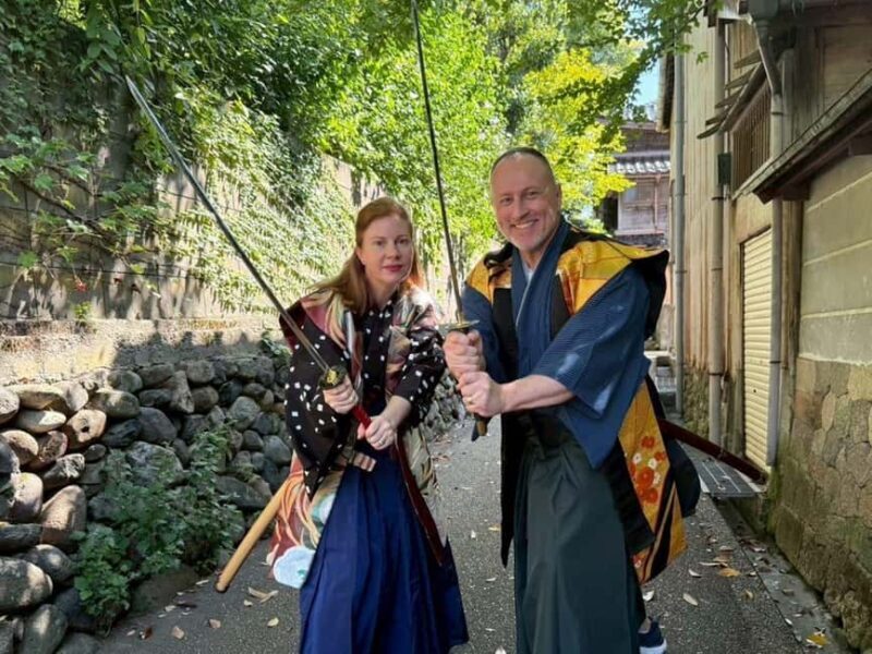 Kanazawa: Samurai Swordsmanship Lesson at a rented temple - Practical Details and Logistics