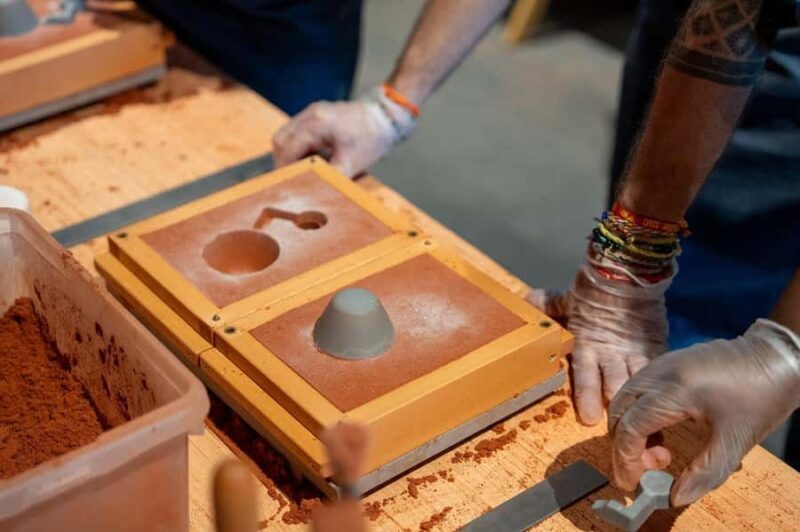 Kanazawa: Shirakawa-go & Metal-Casting Private Day Trip - FAQ