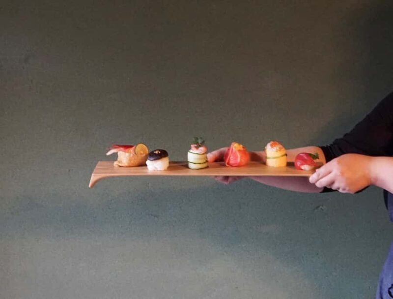 Kanazawa: Temari Sushi-Making Class with Omicho Market Visit - Exploring the Experience in Detail