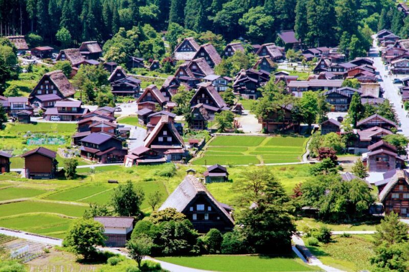 Kanazawa to Shirakawago: Half-Day Tour - FAQs