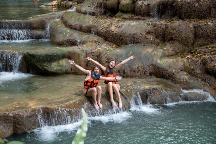 kanchanaburi-erawan-waterfall-train-full-day-tour