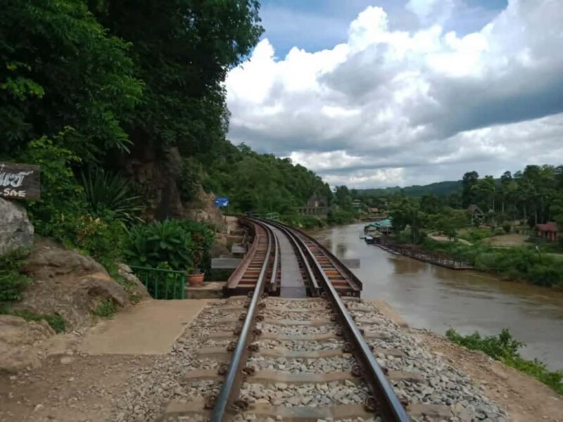 Kanchanaburi: Private Guided Tour with Kayaking - Key Points