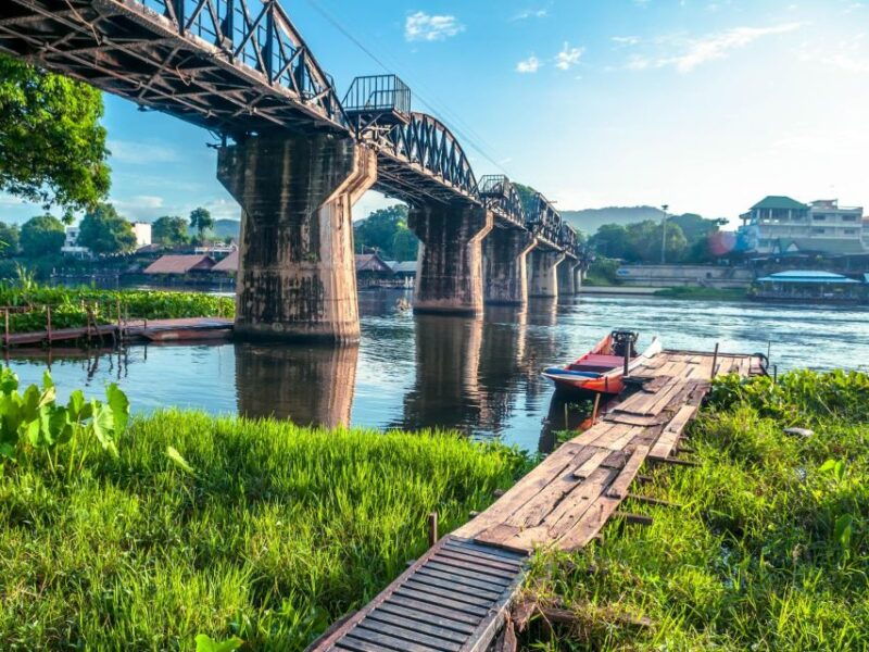 kanchanaburi-river-kwai-and-death-railway-day-tour