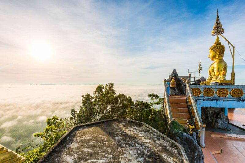 kanchanaburi-sightseeing-tour-with-amphawa-market