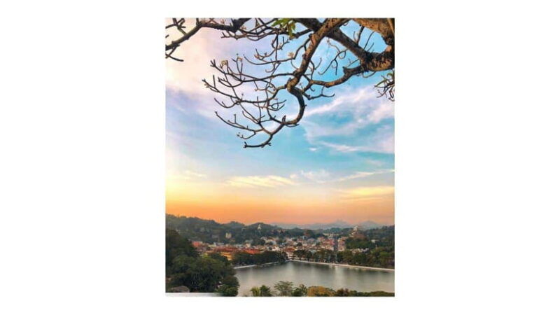 kandy-all-inclusive-city-tour-by-tuk-tuk