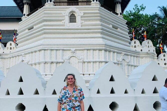 Kandy All Inclusive Day Tour from Colombo - Botanical Bliss at Royal Botanical Gardens