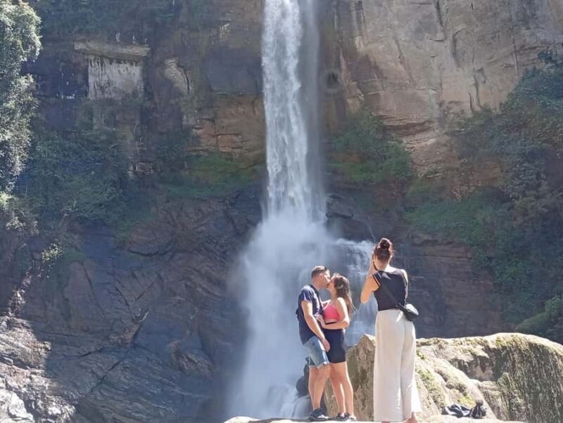 Kandy: Ambuluwawa Tower, Ramboda Falls & Tea Factory Tour - Key Points