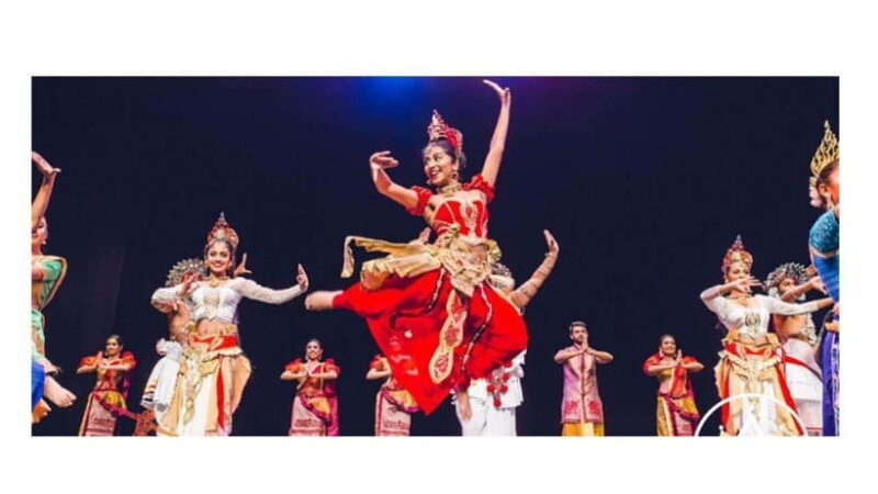 Kandy City Guided Day Trips by Laxury Car - FAQ