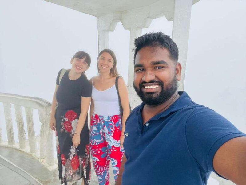 kandy-city-tour-with-ambuluwawa-tower-day-trip