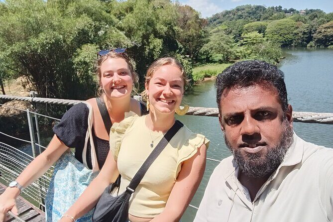 Kandy City Tour with Tuk-Tuk Private Experience - Key Points