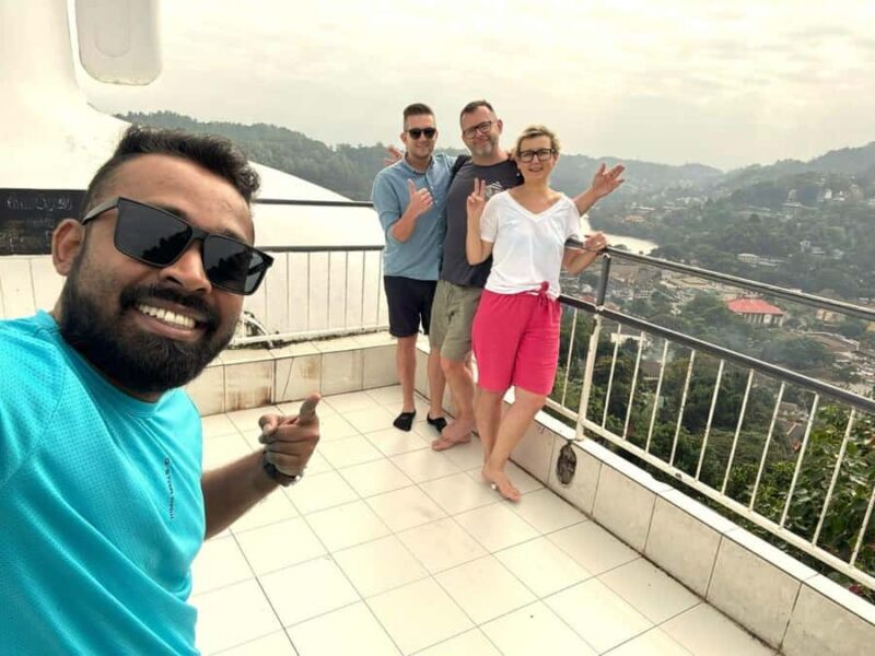 Kandy: Colonial History, War Cemetery & Royal Gardens Tour - Experience Breakdown: What to Expect