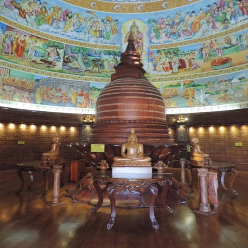 Kandy Heritage and Cultural Temple Tour By Tuk TUk - The Sum Up