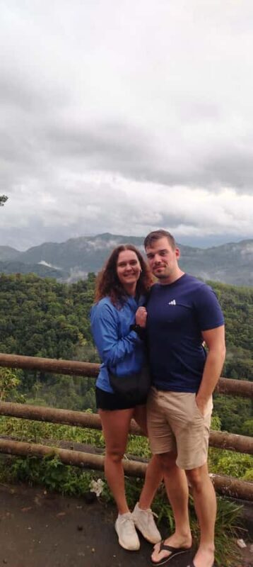 Kandy: Hidden Gems & Artisan Crafts Tuk Tuk Adventure - Discovering Historic Temples