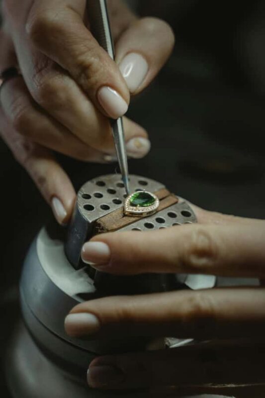 Kandy: Jewellery Making Workshop - Practical Details and Considerations